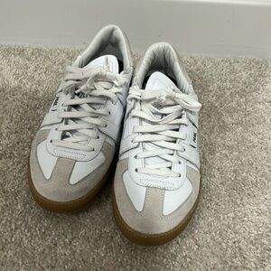 Women’s P448 Size 38